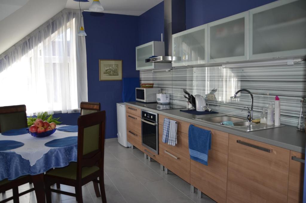Classic Car Museum Apartment Riga Room photo